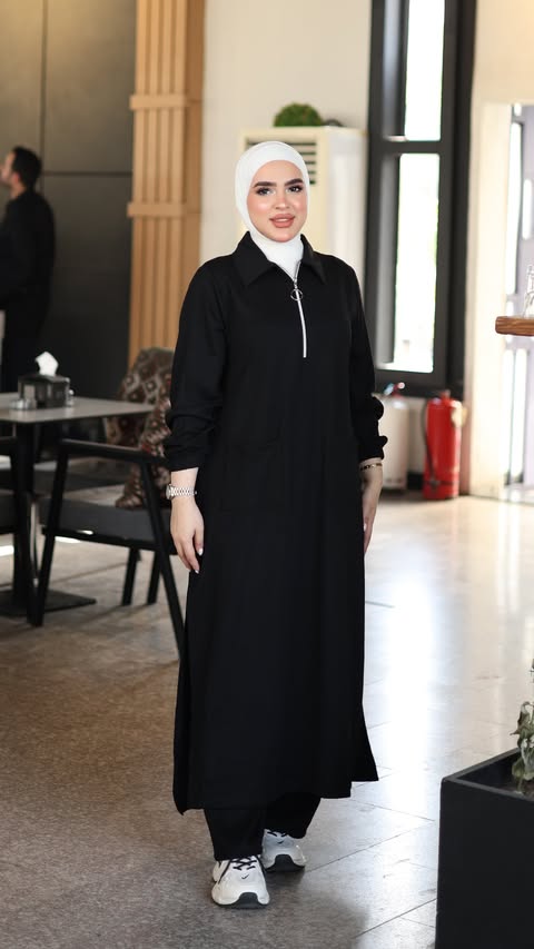 طقم حجاب من قطعتين بخامة فاخرة ودقة تصميم Zinaa Wear 💕